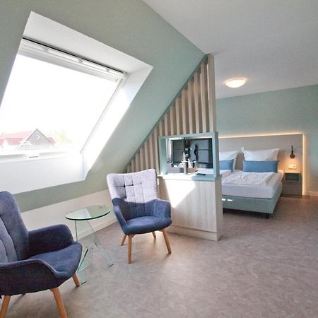 Hotel Garni Goldener Anker Greetsiel Esterno foto