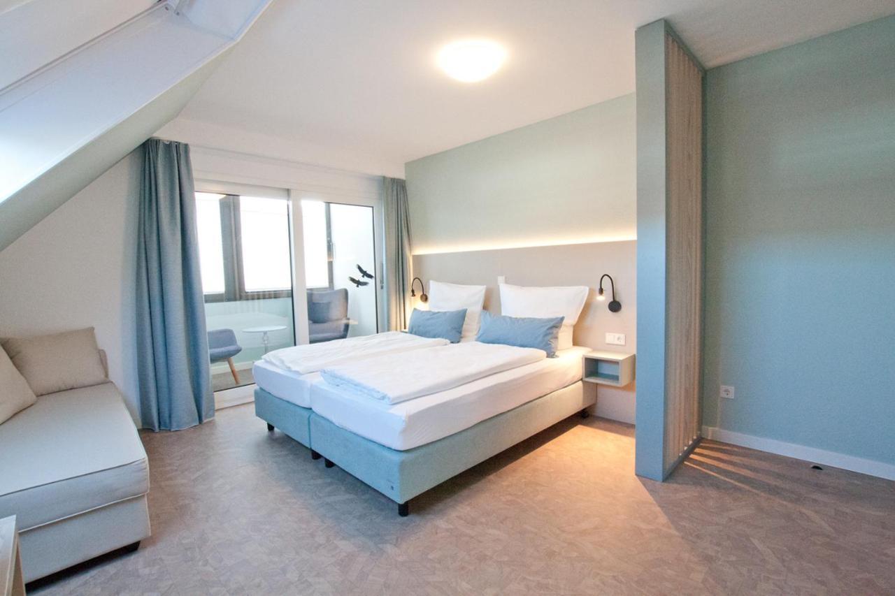 Hotel Garni Goldener Anker Greetsiel Esterno foto