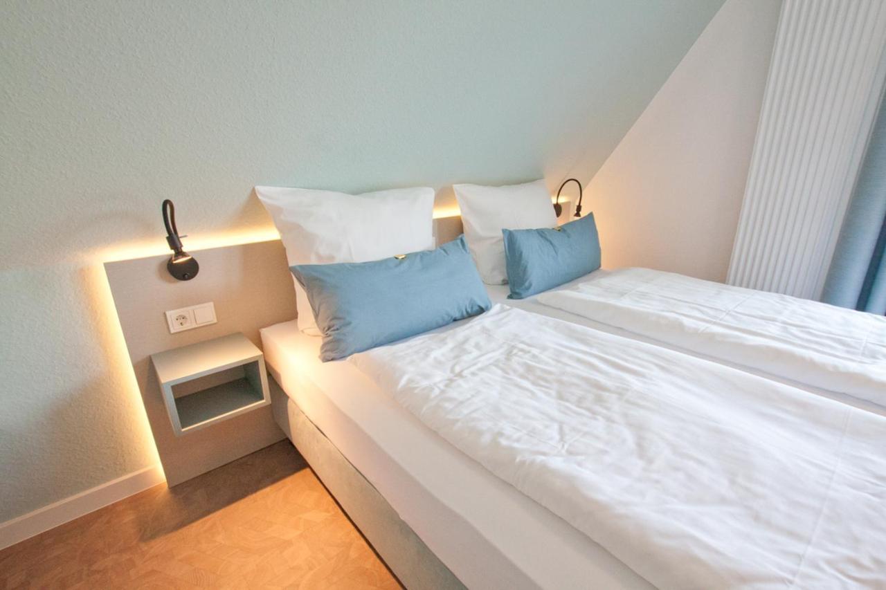 Hotel Garni Goldener Anker Greetsiel Esterno foto