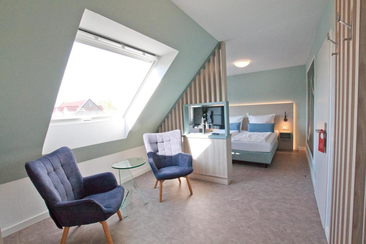 Hotel Garni Goldener Anker Greetsiel Esterno foto