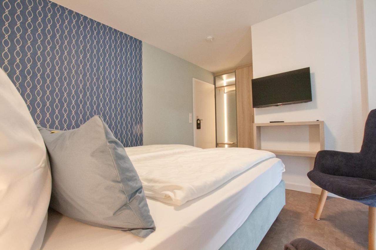 Hotel Garni Goldener Anker Greetsiel Esterno foto